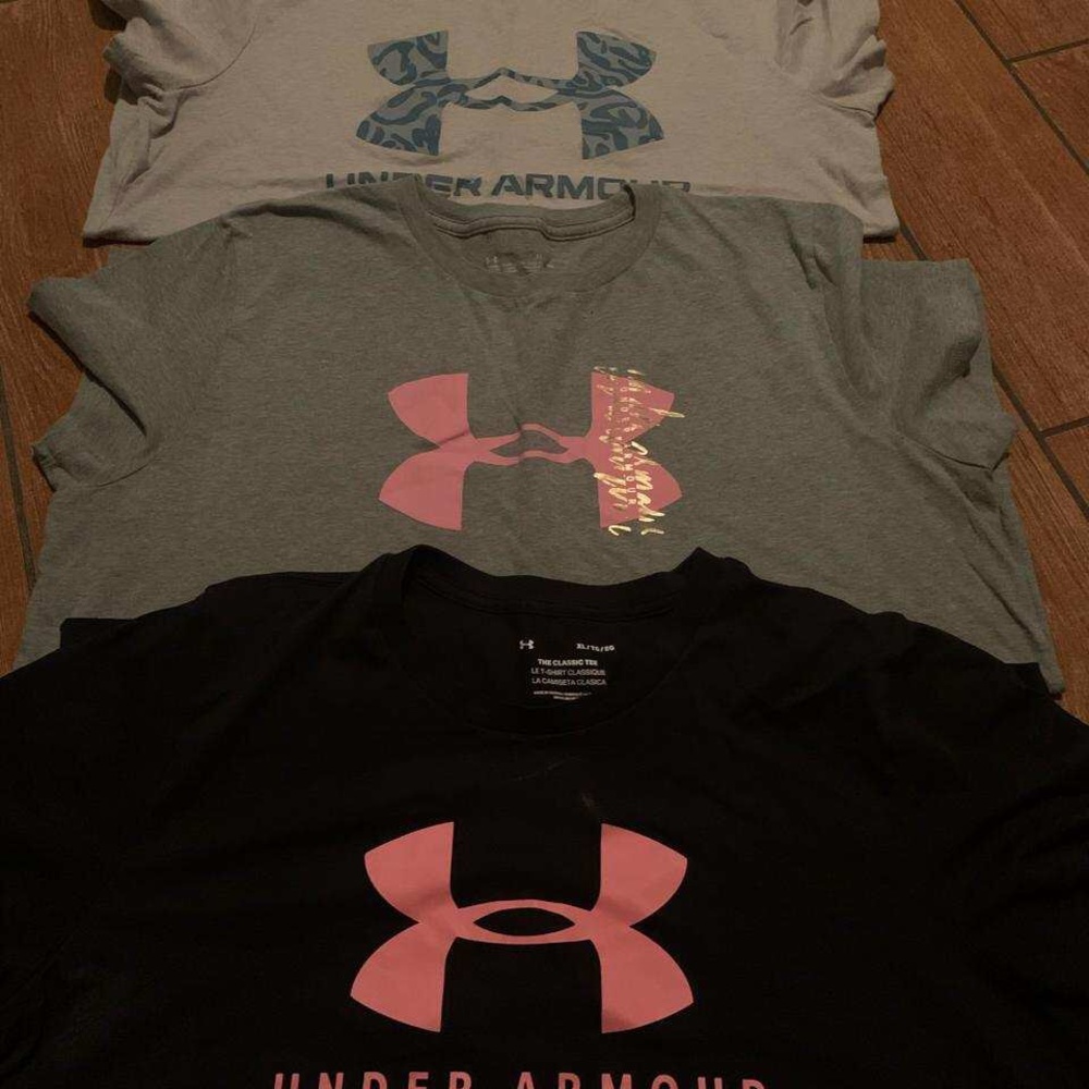 Under amour bundle still in good condition